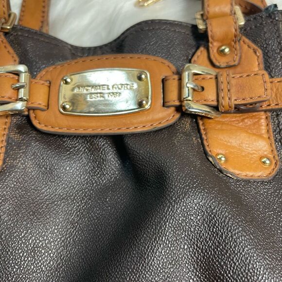 Michael Kors Brown coated canvas& tan leather straps &trims large shoulder bag. - Picture 11 of 15